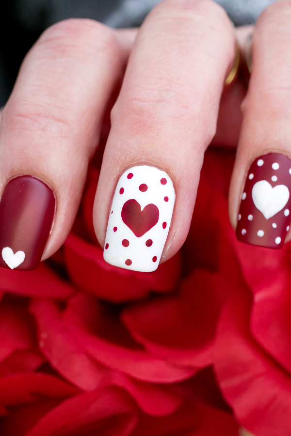 20+ Best Valentine's Day Nails You'll Absolutely Love