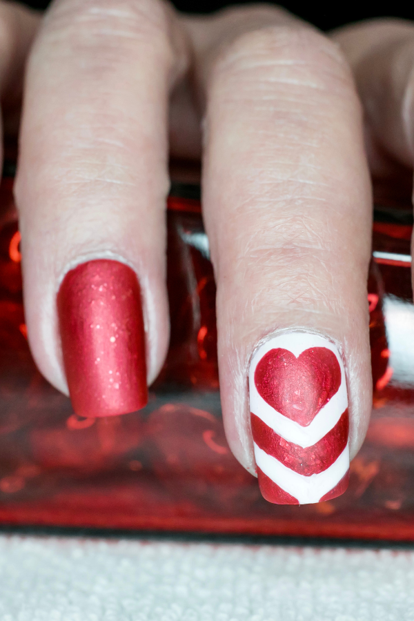 20+ Best Valentine's Day Nails You'll Absolutely Love